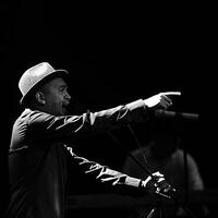 glenn-fredly-20th-anniversary-concert--menanti-pertunjukan-romantis-sang-legenda