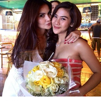 cut-tari-foto-bareng-artis-mudadiprotes-awas-kasus-kemben