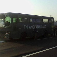 tni-al-jadi-korban-pelemparan-batu-hingga-pingsan-di-tol-jagorawi