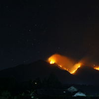 jenazah-enam-pendaki-gunung-lawu-yang-terbakar-ditemukan-saling-berdekatan
