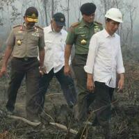 setahun-jokowi-jk-blusukan--fenomenal--di-setahun-jokowi-intip-hasilnya