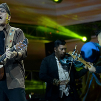 iwan-fals-gelar-konser-quotnyanyian-bangsaquot-bareng-kelompok-kampungan-di-tim