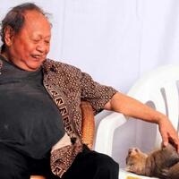kisah-pak-raden-bersama-kucing-kesayangannya-quotkacungquot