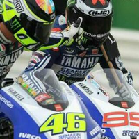 hot-news-akhir-drama-motogp15--jorge-lorenzo-resmi-jadi-juara-dunia-motogp-2015