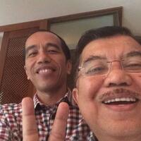 kumpulan-foto-selfie-paling-fenomenal--bikin-geger-di-indonesia