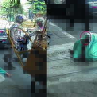 kasihan-gan-ada-seorang-nenek-ditusuk-orang-gila