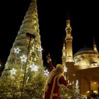 masjid-di-lebanon-dihiasi-pohon-natal