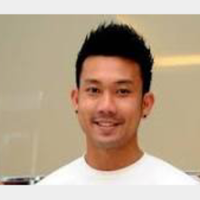 foto--si-ganteng-ini-gemeteran-di-tawari-ferrari-oleh-tante-tante