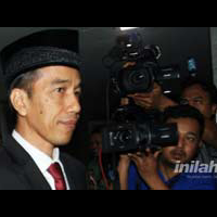 jokowi--yang-foto-saya--nakal-nakal