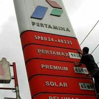 harga-baru-bbm-premium-rp-7250-solar-rp-5950