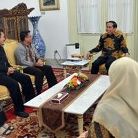 temui-jokowi-elite-pks-jelaskan-akun-siluman-di-medsos-bukan-punya-partai