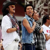 slank-32-tahun-jokowi-saya-ikut-bergembira-bersama-slankers
