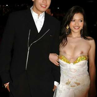 kecelakaan-kostum-artis-indonesia