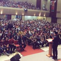 karya-nyata-seorang-muslim-di-saat-menyambut-natal-revolusi-mental--no-sara