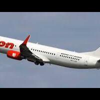 lion-air-lagicurhat-penumpang-lion-di-facebook--delay--pintu-tidak-menutup-rapat