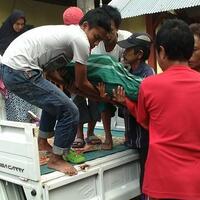 terjadi-lagi-puskesmas-melarang-keluarga-bawa-pulang-jenazah-pakai-ambulan