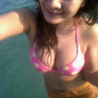 digerebek-polisi-dua-wanita-pemijat-lari-tanpa-busana