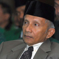 piye-kabare-lee--amin-rais-sebut-ada-menteri-yg-lebih-kuat-dari-presiden-jokowi