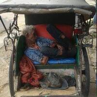 ga-punya-biaya-kakek-sakit-di-becak-dan-meninggal