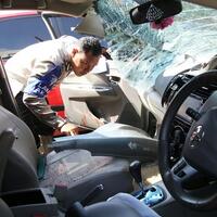 pengemudi-vios-tabrak-pejalan-kaki-kabur-lalu-tabrak-pesepeda