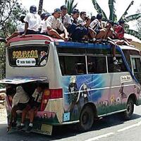 lihat-nih-foto-anak-anak-yang-bertaruh-nyawa-demi-sekolah