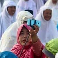 misteri-pria-berbaju-kuning-di-bom-thamrin