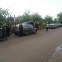 setelah-berlan-dan-johar-kini-polisi-kepung-kampung-ambon
