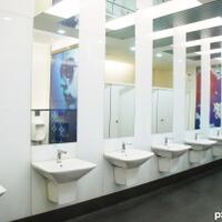 ternyata-ini-alasannya-mengapa-memakai-toilet-harus-bayar