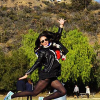 kelihatan-deh-bagian-t-nya-rok-luna-maya-terbang-di-hollywood