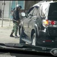 pengendara-motor-berseragam-tentara-marah-dan-keluarkan-sangkur-di-jl-antasari