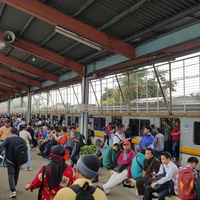 kjc-jangan-cuma-minta-maaf-dengar-nih-curhat-para-pengguna-commuter-line