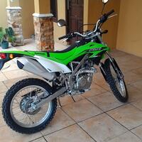 share-info-serba-serbi-kawasaki-klx-250-dan-d-trackerx-250