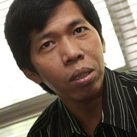 foto-foto-yang-membuktikan-bahwa-beberapa-orang-terkenal-hidup-abadi-benarkah