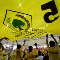 membaca-akrobat-politik-partai-golkar