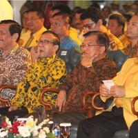 jk-sebut-akbar-dilibatkan-dalam-proses-perdamaian-golkar