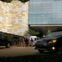 pakai-baju-tahanan-jessica-ikut-reka-ulang-di-kafe-olivier