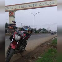 berani-turing-lewat-cirebon-bawa-kardus-biker-ini-di-tilang--di-minta-rp-500rb