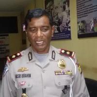 fortuner-tabrak-pengendara-motor-dalam-kecepatan-tinggi