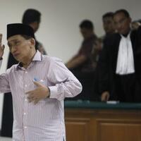 banding-fuad-amin-malah-kena-13-tahun-penjara