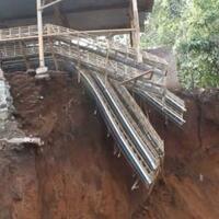 satu-rumah-tertimpa-longsor-di-jagakarsa