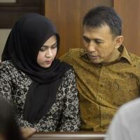 pendapatan-rp150-juta-gatot-rogoh-miliaran-untuk-hadapi-hukum