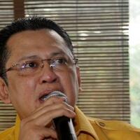 ketua-komisi-iii-terima-surat-kejagung-soal-deponering-samad-dan-bw