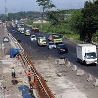 pengguna-jalan-keluhkan-fasilitas-tol-tangerang-merak
