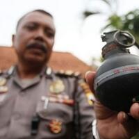 pengedar-narkoba-kedapatan-simpan-granat-aktif-dibekuk