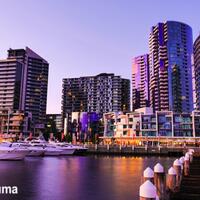 menikmati-senja-di-pelabuhan-victoria-australia