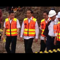 jokowi-presiden-apa-itu-yg-datang-pas-quot-ground-breakingquot-saja--saya-tidak