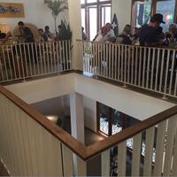 restoran-bertema-mobil-langka-di-jakarta