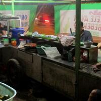 penghasilan-pas-pasan-aipda-suyono-nyambi-buka-warung-kaki-lima