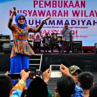 pan-pertimbangkan-desi-ratnasari-dan-eko-patrio-jadi-cagub-dki