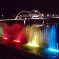 pesona-air-mancur-menari-di-jembatan-kenjeran-yang-akan-diresmikan-risma